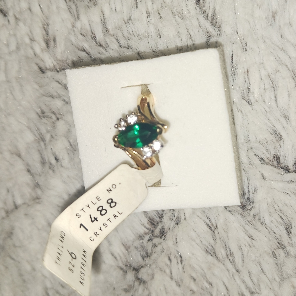 Pretty ring - Picture 5 of 5